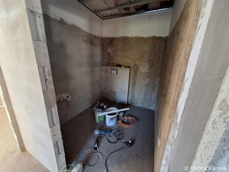 Prenova sanitarij na bazenu Pod skalco (5)